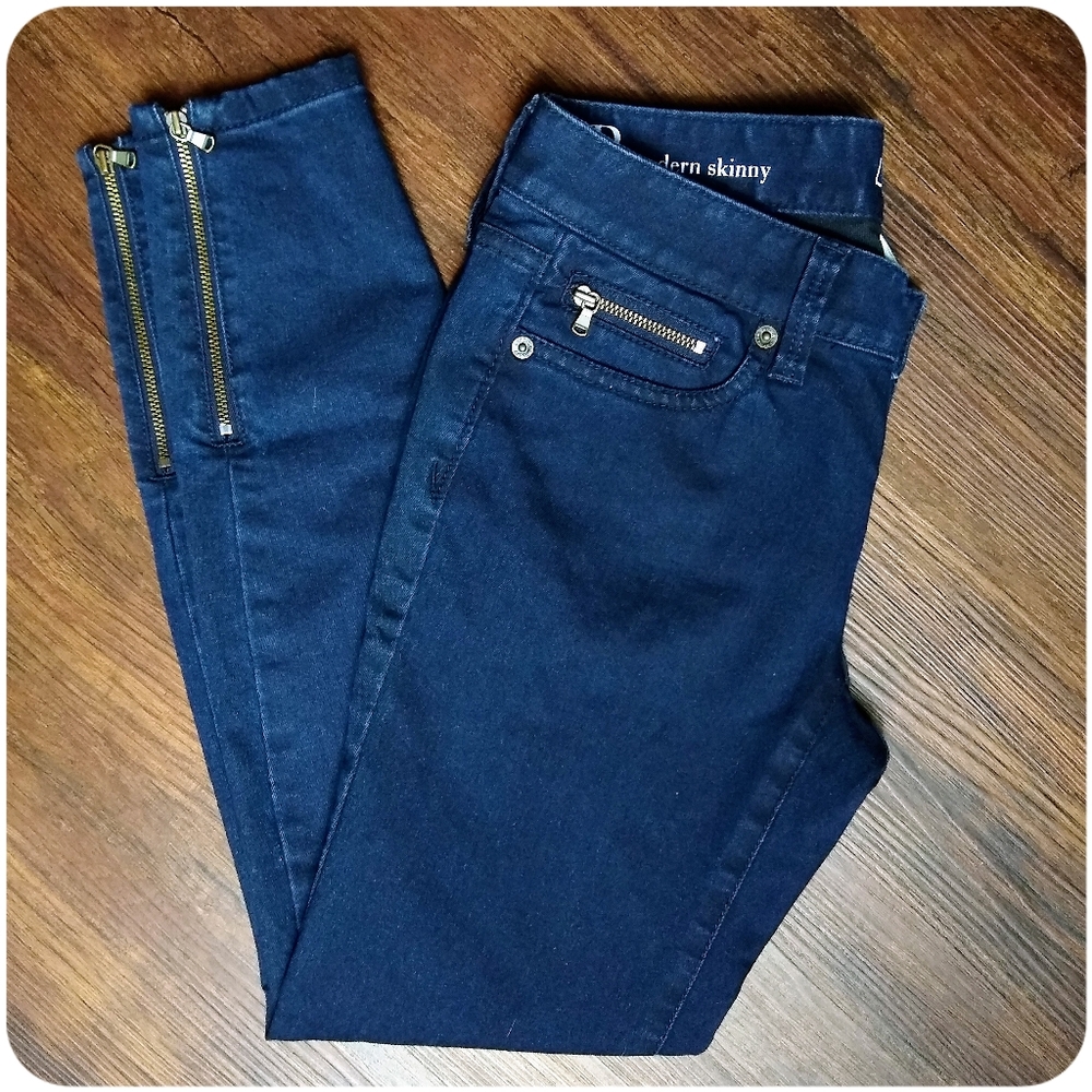 Loft | Ann Taylor | Modern Skinny Jeans | EUC | Size 0P